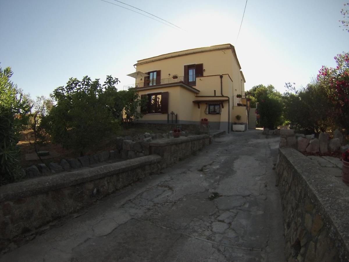 Fondo Santa Lucia Apartment Sant'Agata sui due Golfi Luaran gambar