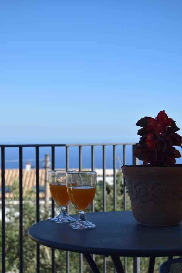 Fondo Santa Lucia Apartment Sant'Agata sui due Golfi Bilik gambar